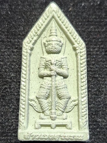 วัดอรุณราชวรารามราชวรมหาวิหาร กรุงเทพฯ พระผงท้าวเวสสุวรรณ  หลังเรือพระที่นั่งสุพรรณหงส์