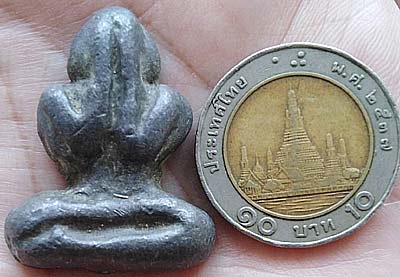 *พระปิดตาครึ่งซีก หลวงพ่อปลา วัดโบสถ์ ชัยนาท เนื้อชินตะกั่ว*