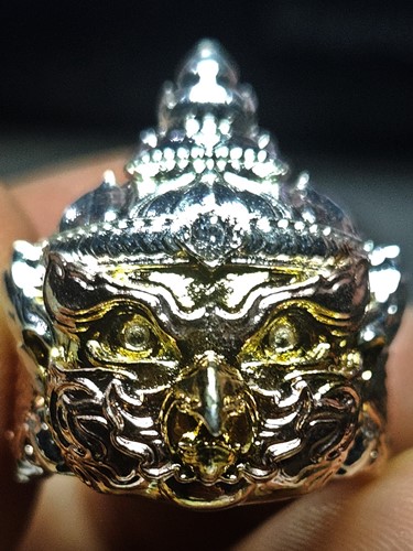 วัดสุวรรณเจดีย์ อยุธยา แหวนพญาครุฑ รุ่นทรัพย์สุวรรณ เนื้อ 3K  ฝังพลอย