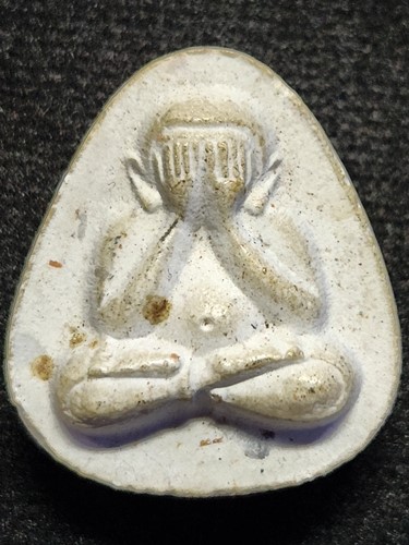 วัดเลา บางขุนเทียน กรุงเทพฯ  พระปิดตา วัดเลา หลวงปู่ผูก ผาสุโก(พระพิศาลพัฒนพิสุทธิ์)  รุ่นผาสุข พุทธ