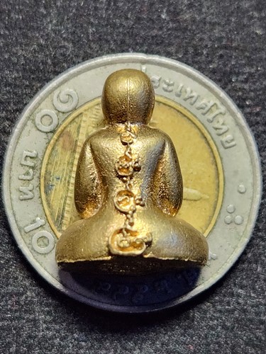  รูปหล่อพระปิดตา พิมพ์เล็ก เนื้อทองเหลือง ใต้ฐานยันต์ 