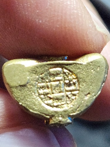  รูปหล่อพระปิดตา พิมพ์เล็ก เนื้อทองเหลือง ใต้ฐานยันต์ 