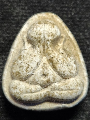 วัดหลักสี่ฯ อ.บ้านแพ้ว จ.สมุทรสาคร พระปิดตามหาลาภ เนื้อผง 