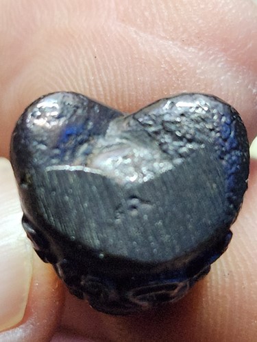 พระปิดตายันต์ยุ่ง  มีโค้ดลายเซ็นที่แข้ง