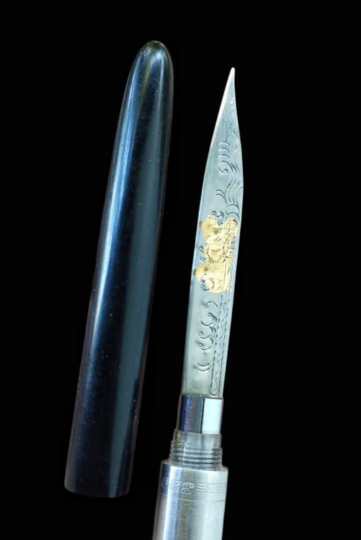 มีดปากกา หลวงพ่อเพี้ยน อัคคธัมโม วัดเกริ่นกฐิน จ.ลพบุรี