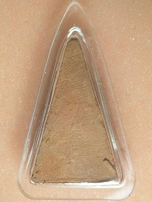 พระนางพญา พิมพ์เข่าตรง หลวงพ่อแผ่ว วัดโตนดหลวง เพชรบุรี