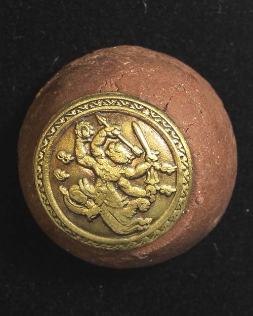 ลูกอมผสมผงไม้ตะเคียนหลักเมือง หน้ากากทองทิพย์ซาติน พญาชิงชัย รุ่นเปิดทรัพย์ ณ สรรค์ พันธรักษ์ราชเดช