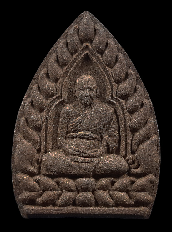 เจ้าสัว 7 รอบ หลวงปู่เจือ วัดกลางบางแก้ว จ.นครปฐม รุ่นวาสนา มหาเศรษฐี ปี52 เนื้อผงยาจินดามณี