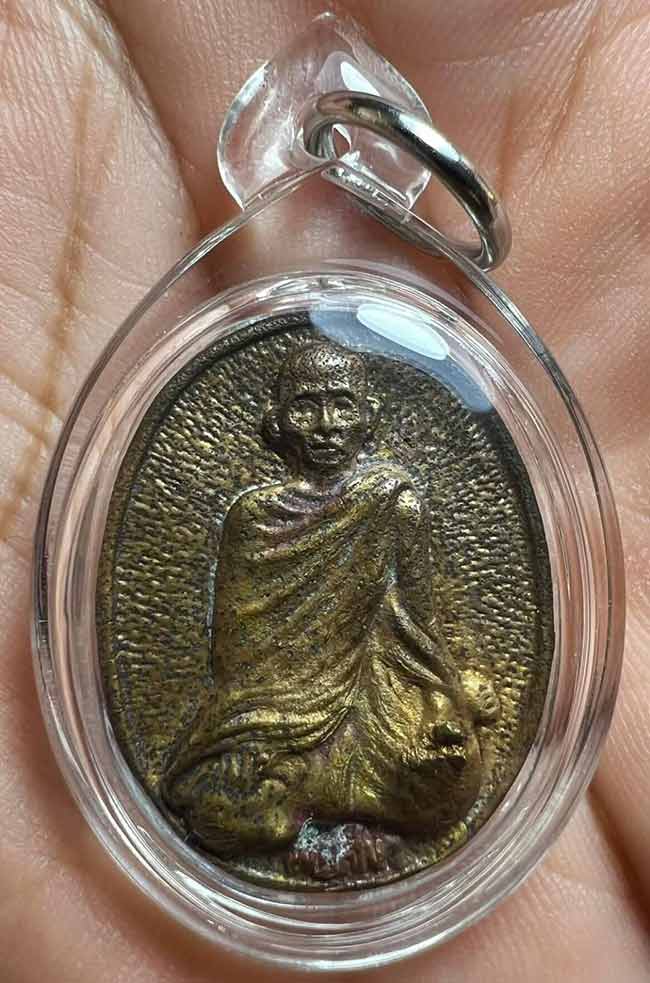 หล่อนั่งพับเพียบ หลวงพ่อสง่า วัดหนองม่วง ราชบุรี เลี่ยมพร้อมใช้