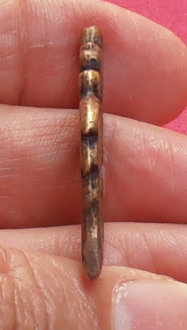 เหรียญหล่อใบสาเกหลวงพ่อบ้านแหลม รุ่นแรก ปี ๒๔๕๙ วัดเพชรสมุทรวรวิหาร สมุทรสงคราม