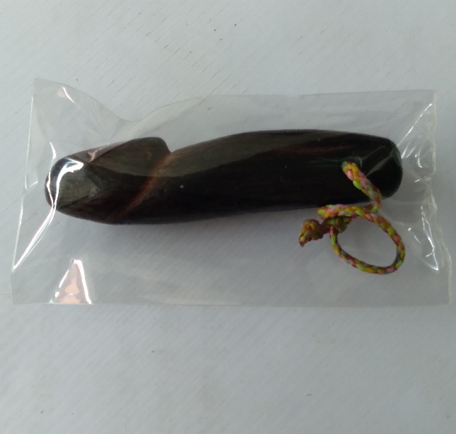 ปลัดขิกไม้แก่นมะขามไม่ทราบที่