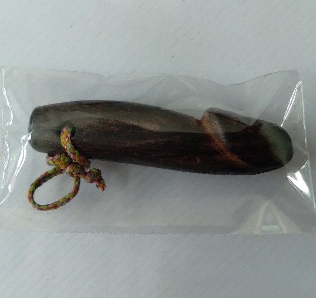 ปลัดขิกไม้แก่นมะขามไม่ทราบที่