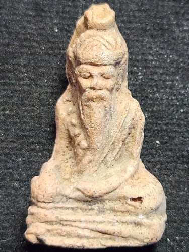 พระฤาษีเนื้อดินเผา 