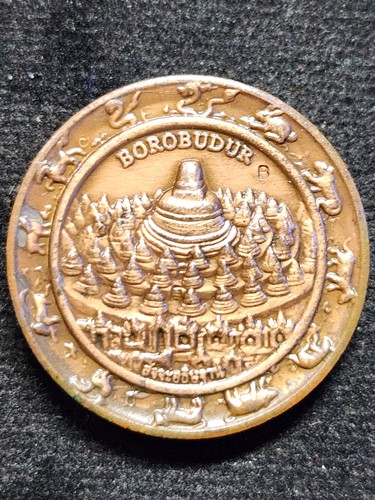 เหรียญพระนารายณ์อวตารทรงพระราหู รุ่นสัจจะอธิษฐาน บุโรพุทโธ อ.ลักษณ์ เรขานิเทศ 2550