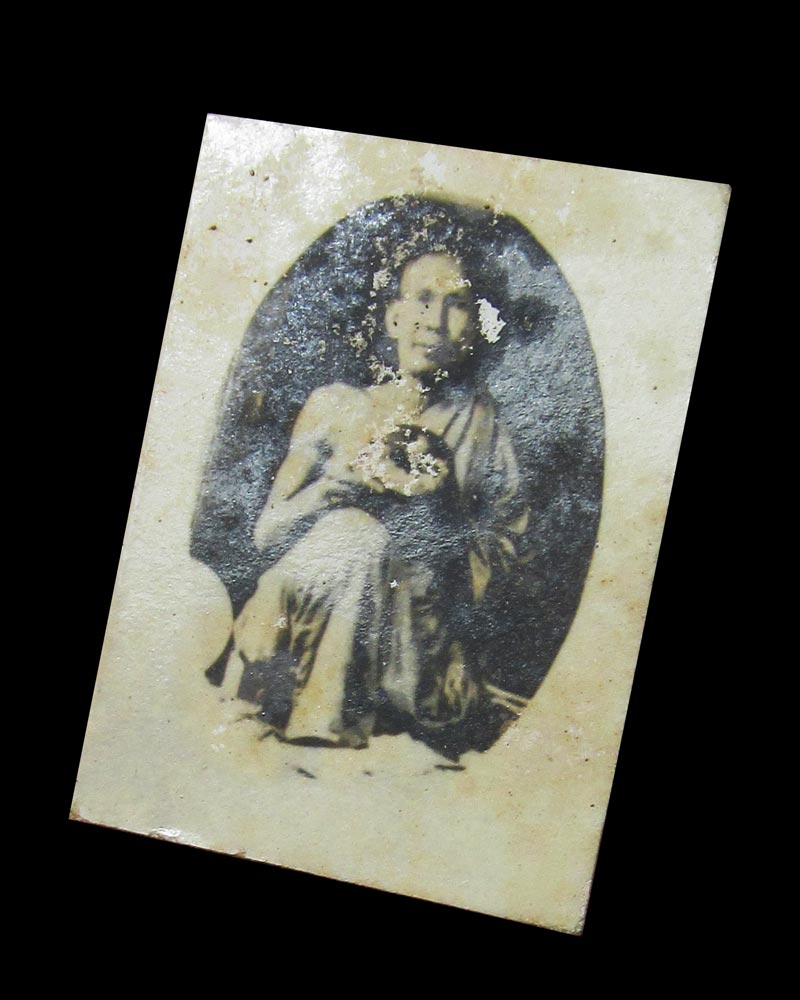 รูปถ่ายเก่าหลวงพ่อโอภาสี อาศรมบางมด