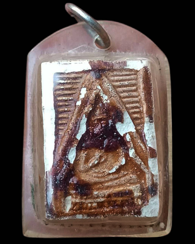 พระเนื้อผง พิมพ์พระของขวัญวัดปากน้ำ เลี่ยมพลาสติกเก่า ไม่ทราบวัด