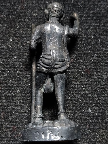 เจ้าเงาะเทวฤทธิ์ นวโลหะฝังตระกรุด มวลสาร และเส้นเกศา 17 พระเกจิ