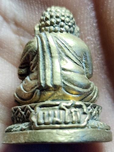 สุสานไตรลักษณ์ ลำปาง พระปิดตานำโชค หลวงพ่อเกษม เขมโก รุ่นชนะศึกชายแดน ปี 28