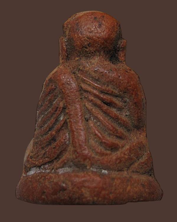 หลวงพ่อเงิน เนื้อดิน ก้น วกจ ไม่ทราบสำนักครับ