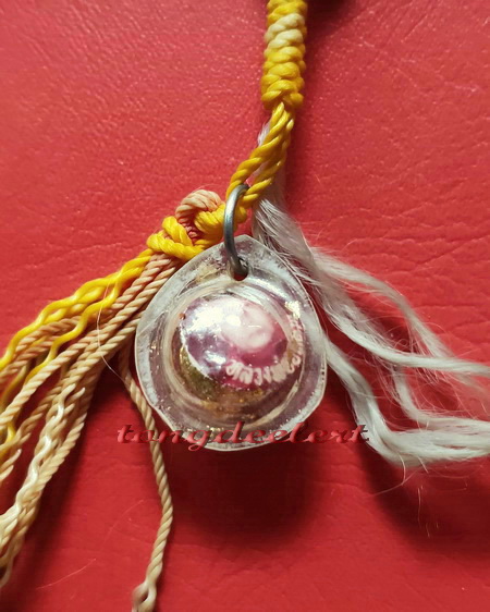 ประคำหลวงพ่ออุตตมะ วัดวังก์วิเวการาม จ.กาญจนบุรี มีลูกอมรุ่นเก่าห้อยปลายประคำด้วยค่ะ