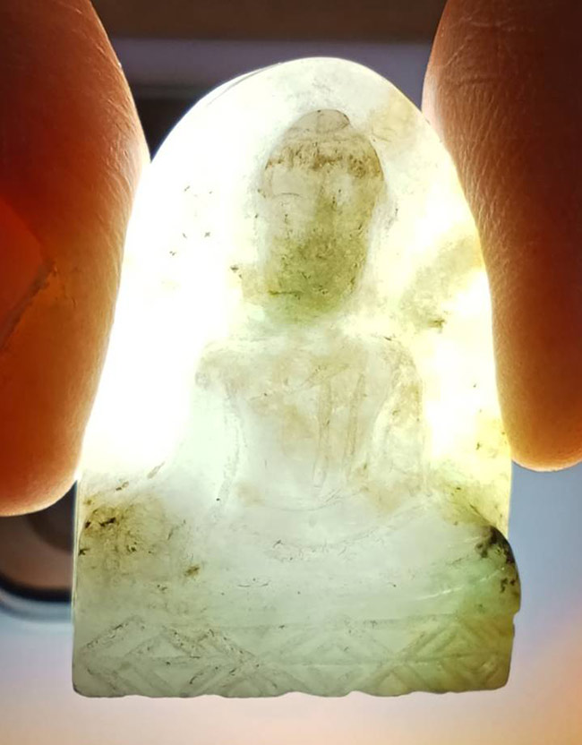 พระยอดขุนพล เนื้อหยกขาว วัดพระศรีอารย์ หลวงพ่ออุตตมะ วัดวังวิเวการามม ปลุกเสก ปี 2539(องค์ที่ 6)