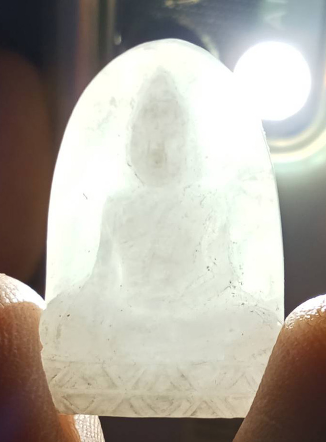 พระยอดขุนพล เนื้อหยกขาว วัดพระศรีอารย์ หลวงพ่ออุตตมะ วัดวังวิเวการามม ปลุกเสก ปี 2539(องค์ที่ 9)