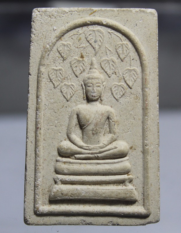 A935พระสมเด็จปรกโพธิ์ หลวงพ่อถม วัดเชิงท่า ลพบุรี 94 พิมพ์จัมโบ้ หลังตรายาง