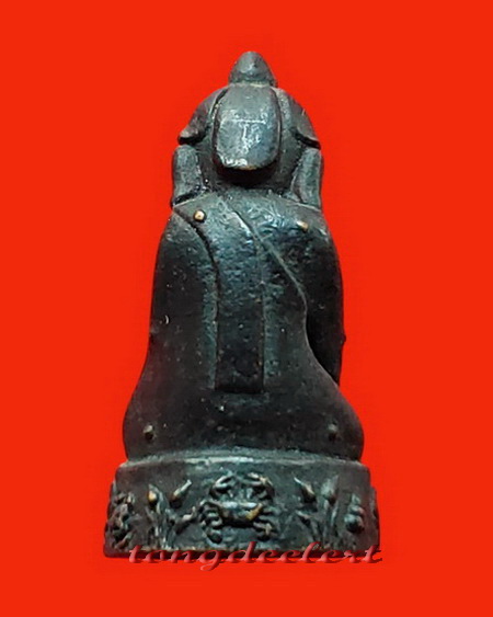 พระกริ่งบัวเข็ม หลวงพ่ออุตตมะ วัดวังก์วิเวการาม จ.กาญจนบุรี บูชาไว้ให้โชคลาภอยู่เย็นเป็นสุขค่ะ