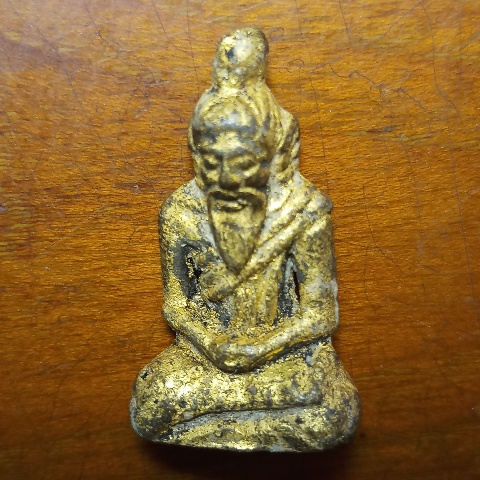 ฤาษี ผงลงรักปิดทองเก่า ใต้ฐานมีจาร