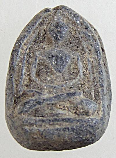 พระเม็ดบัวกรุวัดตะล่อม กทม