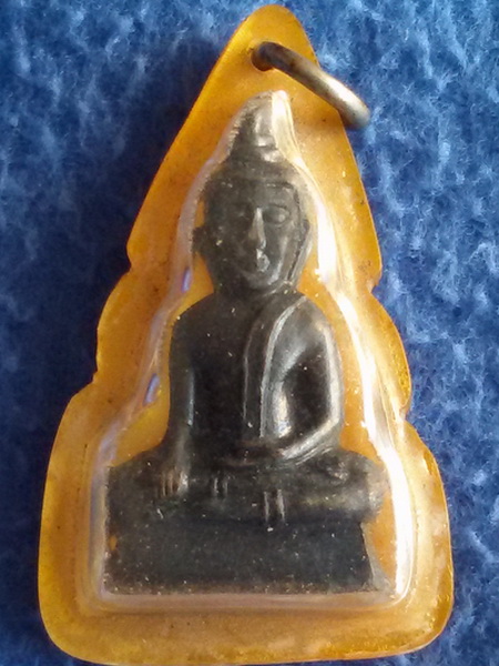 พระท่ากระดาน หลวงปู่ดี วัดเหนือ จ. กาญจนบุรี พ.ศ. 2485 รุ่นอินโดจีน เลี่ยมเก่า