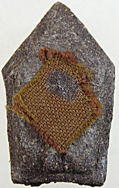 ๒๐ พระขุนแผน ติดจีวร พิมพ์เล็ก