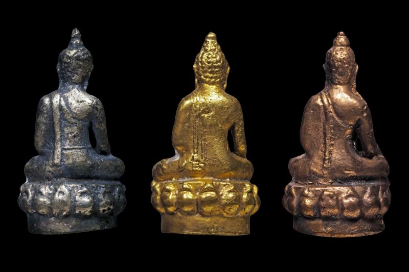 พระกริ่งเสริมดวง หลวงพ่อสนิท วัดลำบัวลอย จ.นครนายก เนื้อ3กษัตริย์ ปี 18