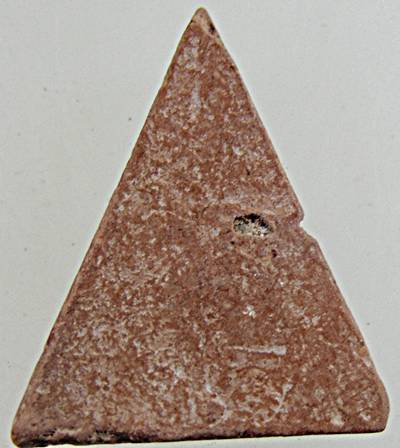 ๒๐ พระนางพญาเนื้อดิน