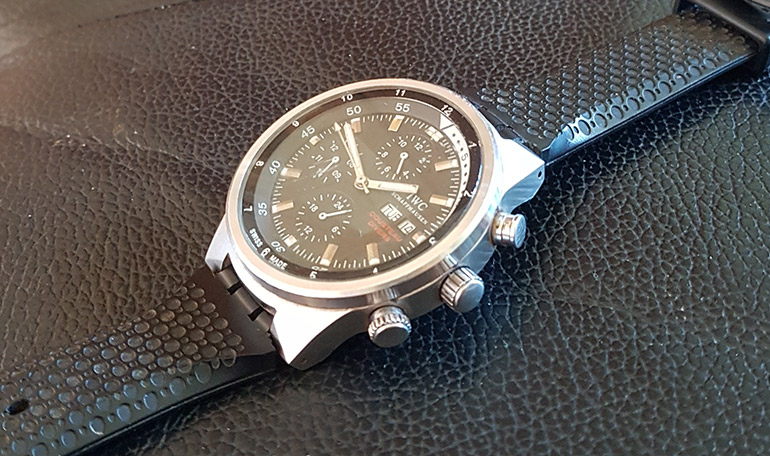 นาฬิกา IWC โครโนกราฟ มีวัน, วันที่ COUSTEAU DIVERS หน้าปัดดำ ระบบออโต เขย่าเดิน ใช้งานได้ทุกวงเข็ม