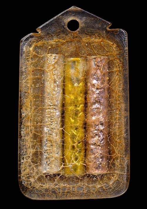 ถูกสุด สะดุดใจ..รูปหลังตะกรุดสามกษัตริย์หลวงพ่อหนู วัดไผ่สามเกาะ จ.ราชบุรี สวยเดิม หายาก 