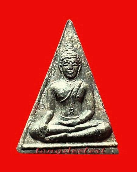 พระนางพญา เนื้อตะกั่วสนิมแดง วัดพระแท่นดงรัง จ.กาญจนบุรี สวยมากค่ะ