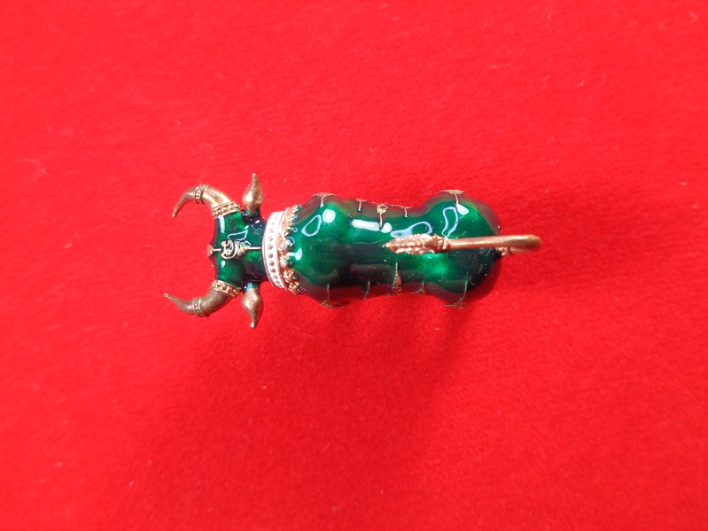 วัวธนูทองคะนองฤทธิ์รุ่นแรก รุ่นมหาสิทธิโชคโภคทรัพย์ หลวงปู่บุญมา  วัดเขาแก้วทอง จ.ปราจีนบุรี สวยครับ