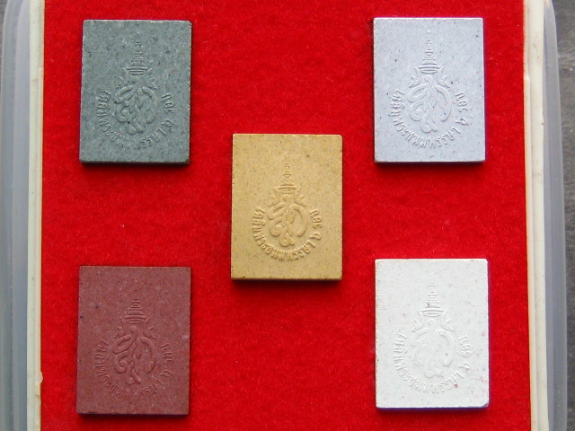 พระชุด มหาเทพมงคล 6 รอบ สก. สภาผู้แทนราษฎร ปี2547