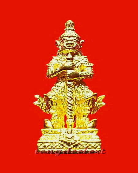 รูปหล่อท้าวเวสสุวรรณ พระอาจารย์อิฏฐ์ วัดจุฬามณี จ.สุมทรสงคราม สวยมากค่ะ