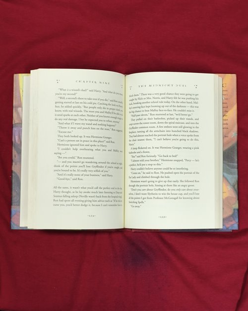 (ปิด119) หนังสือภาษอังกฤษ Harry Potter and the SorCerer's Stone 15.5x23.5ซ.ม. ปกแข็ง 509หน้า (มือ2)