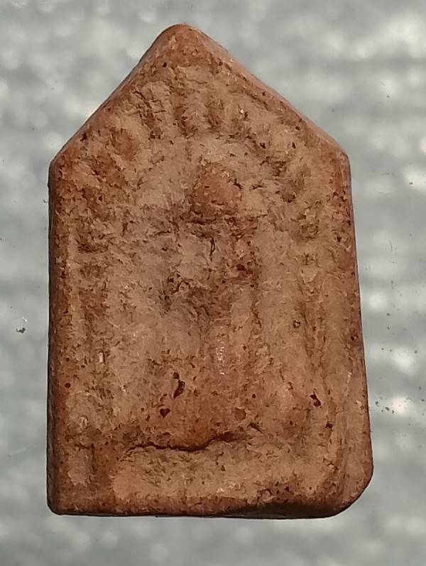 นางกวักเนื้อดินเผา 