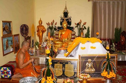 เคาะเดียว>พระปิดตาจัมโบ้ รุ่นแรก เนื้อผงใบลานหน้ากากทองแดง หลวงพ่อทอง ติดที่3พร้อมใบประกาศ