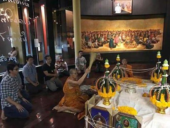 เหรียญหลวงพ่อทอง รุ่นมนต์พระกาฬ เนื้อชนวนมนต์พระกาฬหลวงพ่อคูณ หมายเลข ๙๖๒ พร้อมกล่อง