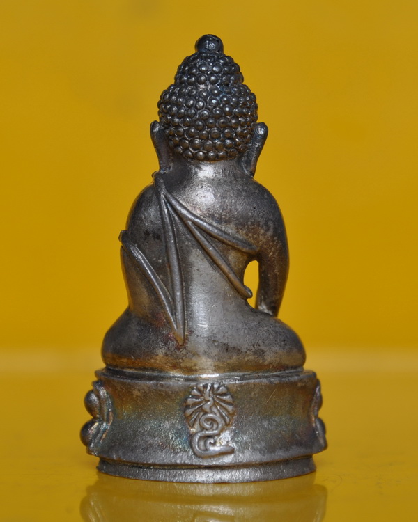 พระกริ่งดาบสสุมโนรุ่นแรกเนื้อเงิน