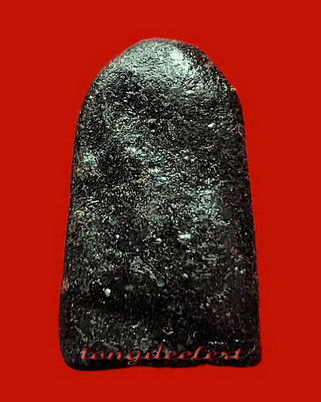 พระคงเนื้อผงใบลานลงรัก หลวงปู่ดี วัดเทวสังฆาราม(วัดเหนือ) จ.กาญจนบุรี ปี 2481 หายากค่ะ