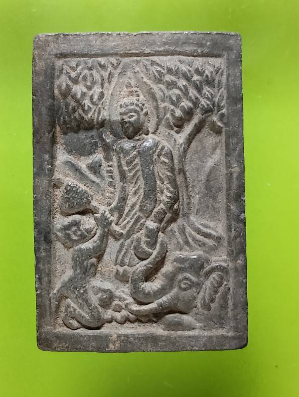 พระผงป่าเรไลย์ วัดหนองแสง เขาหินซ้อน ฉะเชิงเทรา 