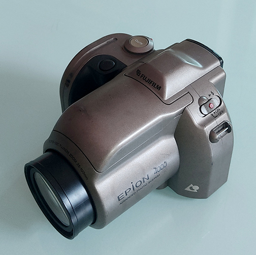 กล้องเก่าสวยๆ Fujifilm Epion4000 เลนส์ใหญ่สวยงาม แฟลชแบบป็อปอัพด้านบน ดีไซน์สวย บอดี้ยังสวยตามรูป