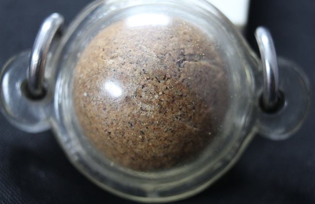 ลูกอมเนื้อผง เลี่ยมพร้อมใช้ ไม่ทราบที่ NO150-1