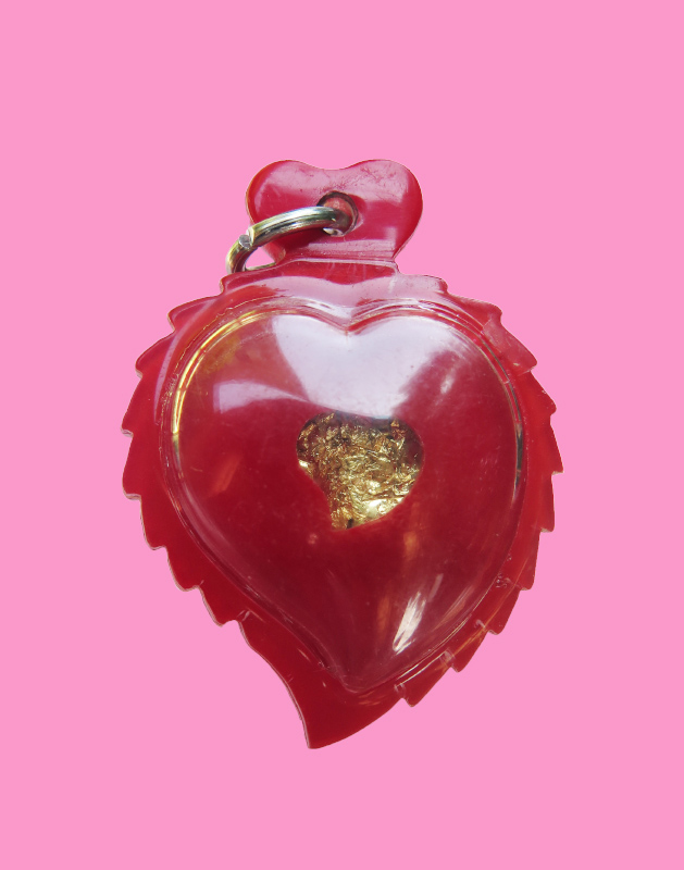 เครื่องราง เลี่ยมรูปหัวใจ